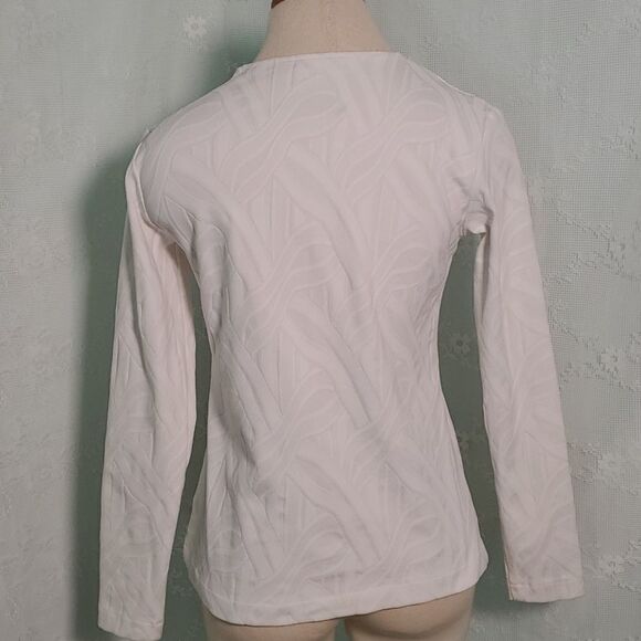 ANDRIA LIEW, STRETCH TOP, size small, white. Beautiful fabric. - Picture 10 of 10